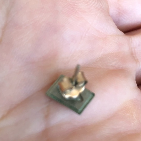 Tiny Brazilian flag earring (only one) Brasil  EUC - Picture 3 of 5